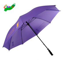 Le logo imprime des parapluies personnalisés en tissu imperméable de qualité supérieure, un parapluie de golf violet uni 60 &#39;&#39;forte tempête